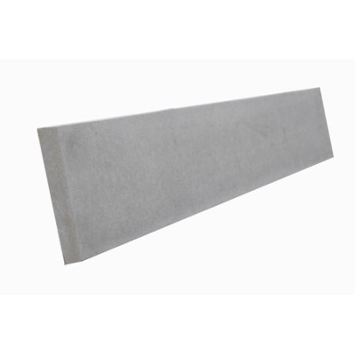 Plain gravel board